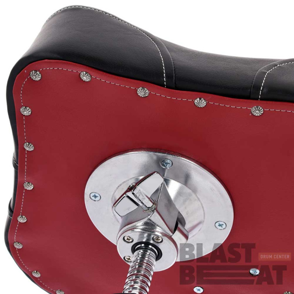 HT530B_1stChair_Seat_Lock_Detail