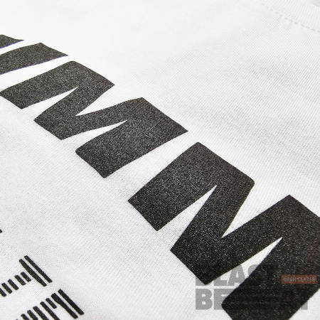 DRUMMER_I_am_the_tempo_White1